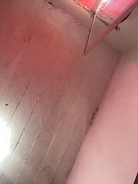 Wenlop online show from November 9, 2025, 4:27 pm