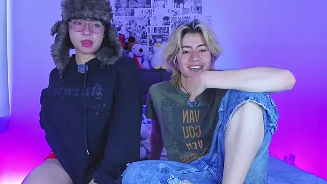 Snapshot of Vamps_Lovers chatting on October 4, 2025, 12:58 pm Vamps Lovers online show from October 4, 2025, 12:58 pm