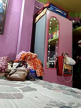 hotbhabhi011 online show from November 9, 2025, 4:00 am