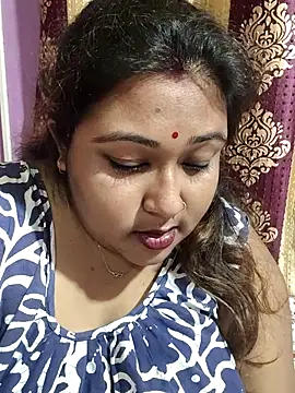 Snapshot of hotbhabhi011 chatting on April 8, 2026, 3:45 pm hotbhabhi011 online show from April 8, 2026, 3:45 pm