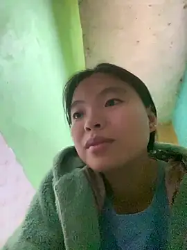 viluna online show from December 14, 2025, 1:55 am