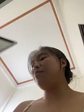 viluna online show from December 17, 2025, 12:44 pm