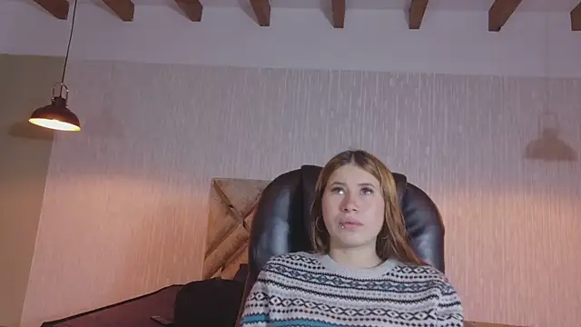 Snapshot of Olivia11_ chatting on November 3, 2025, 11:22 am Olivia11 online show from November 3, 2025, 11:22 am