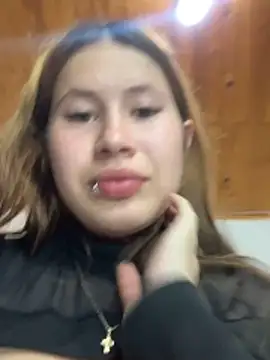 Snapshot of Olivia11_ chatting on November 20, 2025, 1:39 am Olivia11 online show from November 20, 2025, 1:39 am