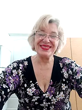 Snapshot of 52MiaLove02 chatting on May 5, 2026, 5:04 am 52MiaLove02 online show from May 5, 2026, 5:04 am