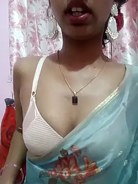 riyaroy9999 online show from April 23, 2026, 3:25 pm