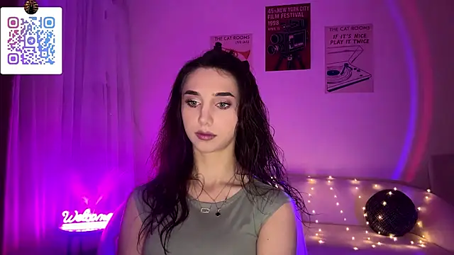 LinaMour online show from March 10, 2026, 10:37 pm