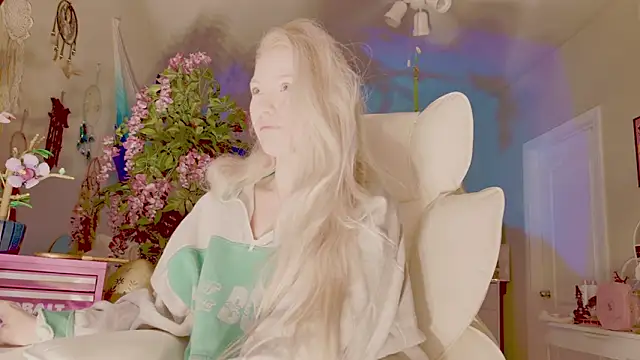 Talulaa online show from March 7, 2026, 2:19 am