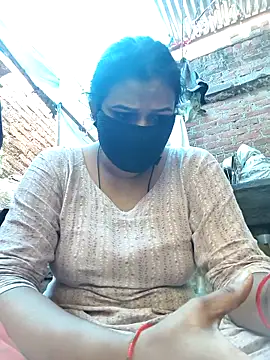 Snapshot of Manvi_tyagi chatting on October 8, 2025, 2:20 am Manvi tyagi online show from October 8, 2025, 2:20 am