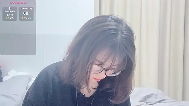 Snapshot of Xoxo-258 chatting on October 16, 2025, 7:15 pm Xoxo-258 online show from October 16, 2025, 7:15 pm