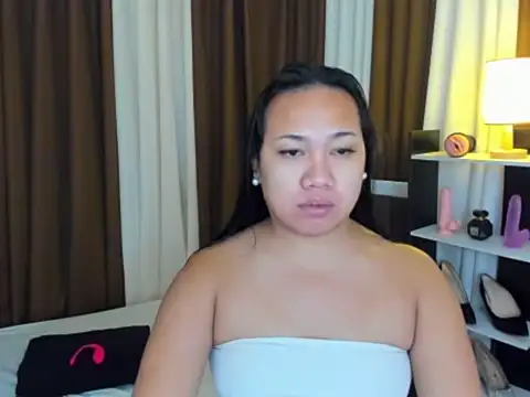 Snapshot of TsUncutKaren chatting on October 27, 2025, 8:46 pm TsUncutKaren online show from October 27, 2025, 8:46 pm