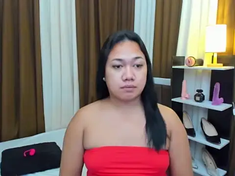 Snapshot of TsUncutKaren chatting on October 30, 2025, 12:12 am TsUncutKaren online show from October 30, 2025, 12:12 am