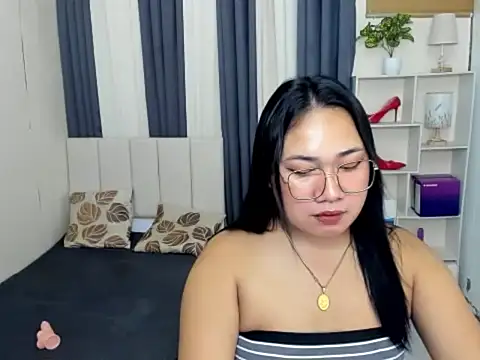 Snapshot of TsUncutKaren chatting on January 15, 2026, 6:07 am TsUncutKaren online show from January 15, 2026, 6:07 am