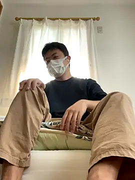 Snapshot of szk2412 chatting on October 18, 2025, 1:30 am szk2412 online show from October 18, 2025, 1:30 am