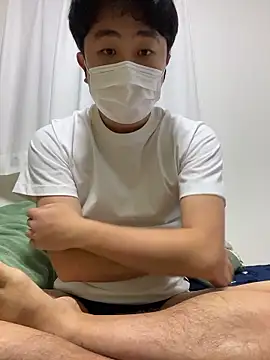 Snapshot of szk2412 chatting on February 17, 2026, 2:46 pm szk2412 online show from February 17, 2026, 2:46 pm