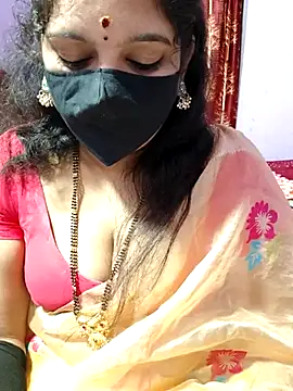 luci-queen online show from September 30, 2025, 4:28 am