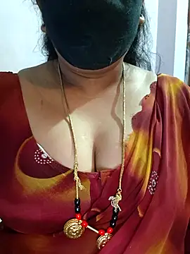 luci-queen online show from May 15, 2026, 5:20 pm