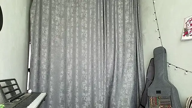 CutieAnny online show from February 11, 2026, 6:07 am