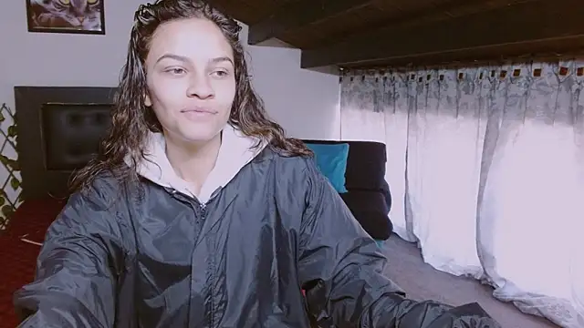 Skylovershot online show from November 7, 2025, 1:11 pm