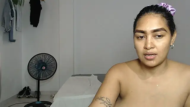 Snapshot of MichellSexxx chatting on September 28, 2025, 9:53 pm MichellSexxx online show from September 28, 2025, 9:53 pm