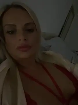 Seductive-SkyeXXX online show from October 9, 2025, 9:57 pm