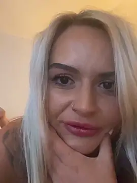 Seductive-SkyeXXX online show from October 18, 2025, 4:30 pm