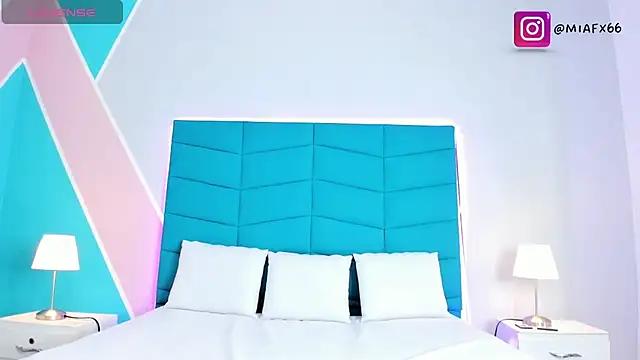  mia foxx online show from September 19, 2025, 8:20 pm