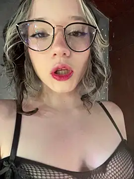 sukubo   online show from February 5, 2026, 10:14 pm