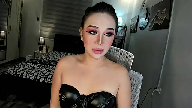 Snapshot of Lavinia_NastyGoddess chatting on October 18, 2025, 4:30 pm Lavinia NastyGoddess online show from October 18, 2025, 4:30 pm