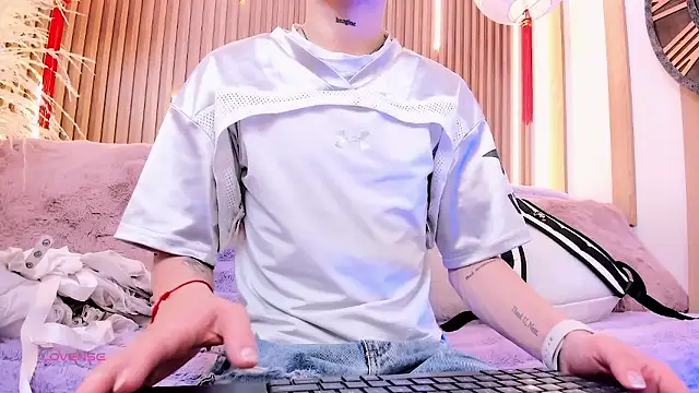 ArianaSantana online show from January 9, 2026, 12:52 pm