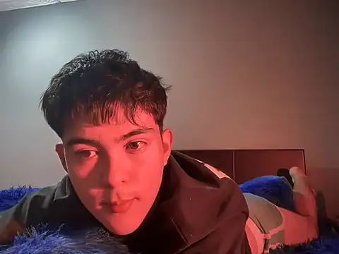 ivy xo online show from September 12, 2025, 4:23 am