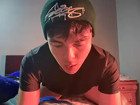 ivy xo online show from September 17, 2025, 4:36 am