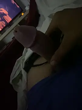 Snapshot of Holanda23cm chatting on December 16, 2025, 6:51 am Holanda23cm online show from December 16, 2025, 6:51 am