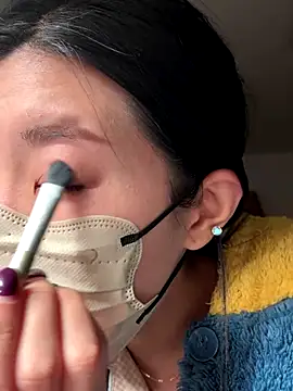 Lulu125216 online show from November 12, 2025, 3:01 pm