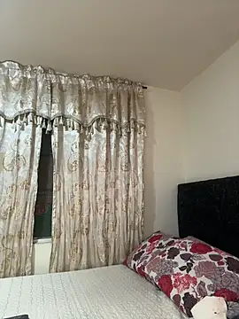 Tayler Kim online show from May 23, 2026, 7:18 pm