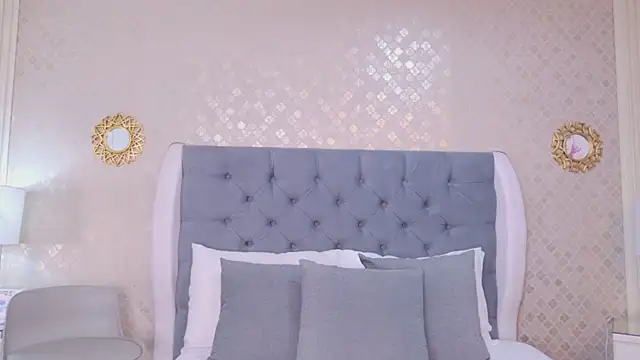 Snapshot of ZoeWilliis chatting on May 23, 2026, 11:03 am ZoeWilliis online show from May 23, 2026, 11:03 am