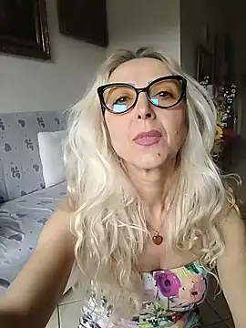  sexyBLONDE46  online show from February 14, 2026, 11:18 am