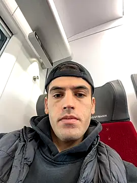 Snapshot of dino2603 chatting on September 17, 2025, 7:43 am dino2603 online show from September 17, 2025, 7:43 am