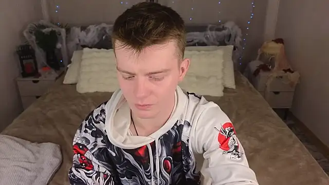 Snapshot of happy_de1mos chatting on October 29, 2025, 9:38 pm happy de1mos online show from October 29, 2025, 9:38 pm