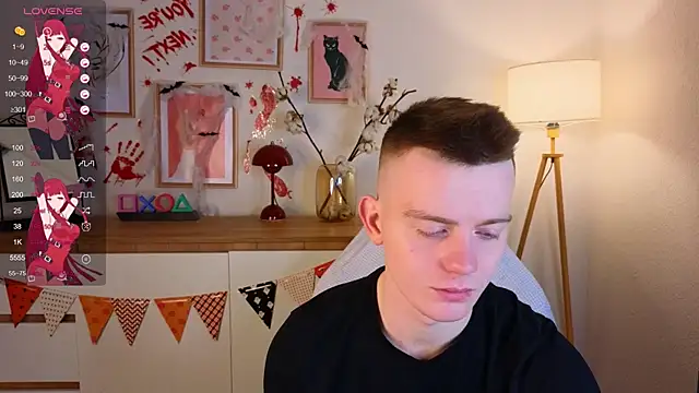 Snapshot of happy_de1mos chatting on November 3, 2025, 9:05 pm happy de1mos online show from November 3, 2025, 9:05 pm