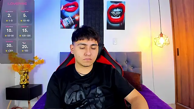 Nicolas James Sc online show from November 5, 2025, 1:55 pm