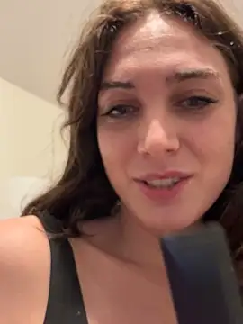 Snapshot of Petitbiscuit2B0 chatting on October 25, 2025, 4:35 pm Petitbiscuit2B0 online show from October 25, 2025, 4:35 pm