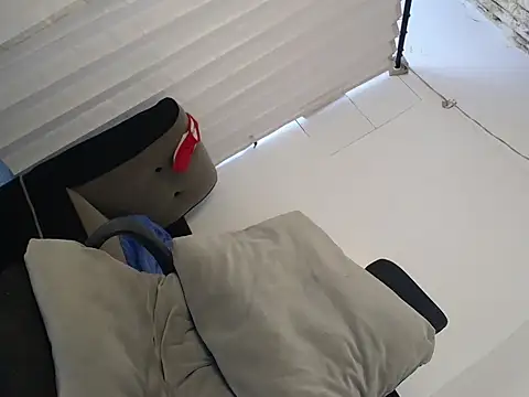 Mitchycola bigcock online show from October 22, 2025, 10:59 am