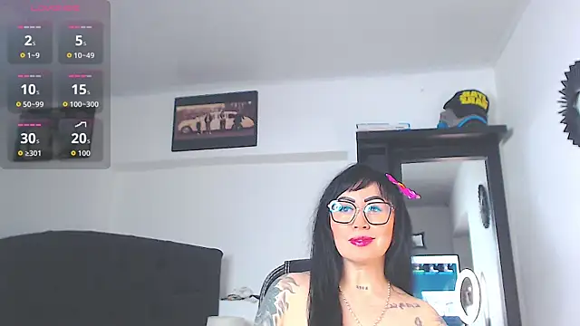 Snapshot of Vicky_hotmilf chatting on April 20, 2026, 11:13 am Vicky hotmilf online show from April 20, 2026, 11:13 am