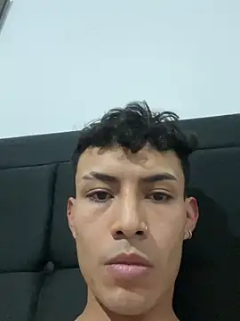 Snapshot of coupledesire18 chatting on October 12, 2025, 1:15 am coupledesire18 online show from October 12, 2025, 1:15 am