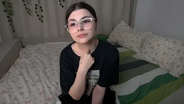 pyro flerrr online show from April 29, 2026, 2:26 am