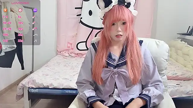 Snapshot of Angel77-Y chatting on September 10, 2025, 1:44 pm Angel77-Y online show from September 10, 2025, 1:44 pm