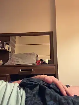 xxxDarkthrone online show from November 28, 2025, 7:44 am