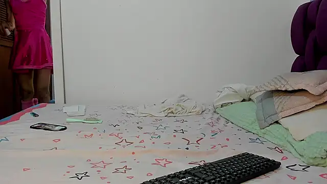 Snapshot of berenicelV chatting on December 5, 2025, 7:43 pm berenicelV online show from December 5, 2025, 7:43 pm