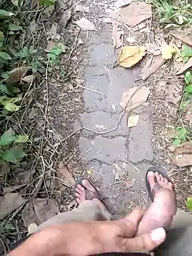 Bangladeshi Big male online show from November 30, 2025, 9:46 am